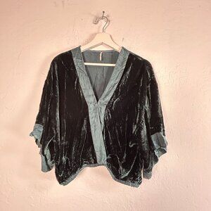 YFB Womens Green Black Velvet V-Neck Cropped Kimono Top Blouse XS Silk Blend